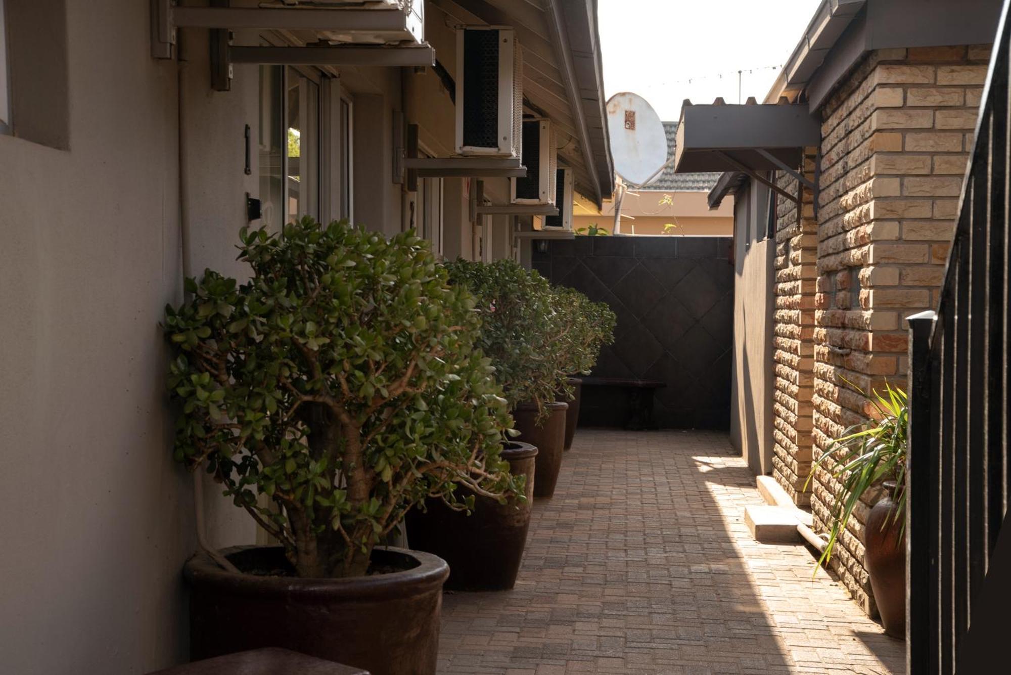 ウェルコム Gold Guest & Conference Bed & Breakfast エクステリア 写真